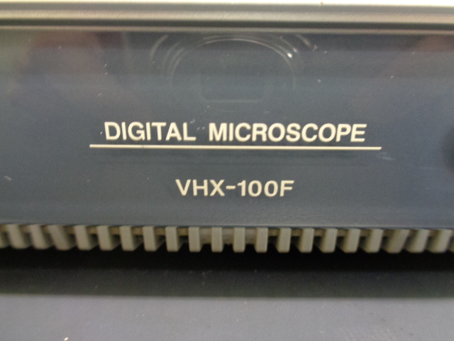 F58。KEYENCE VHX-100F デジタルマイクロスコープ通電確認のみ